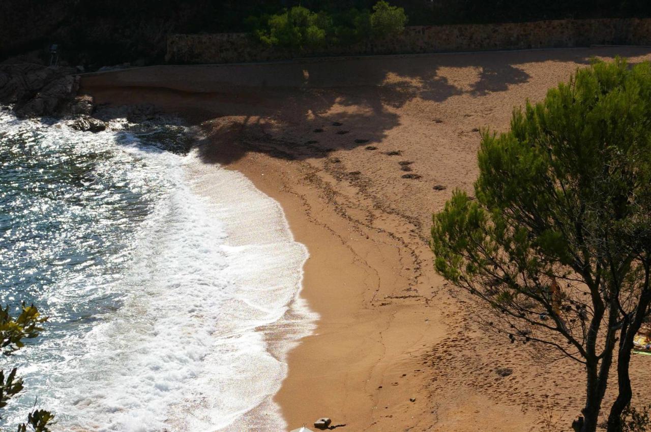 טוסה דה מאר Apartamento Carabelasiente La Brisa Del Mar מראה חיצוני תמונה